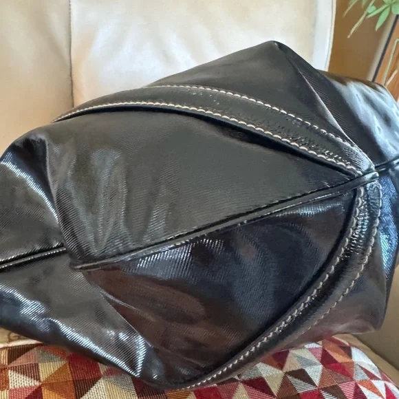 GUCCI Black Dialux Britt Hobo In EUC - Picture 7 of 13